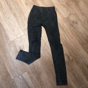 Nikibiki leggings